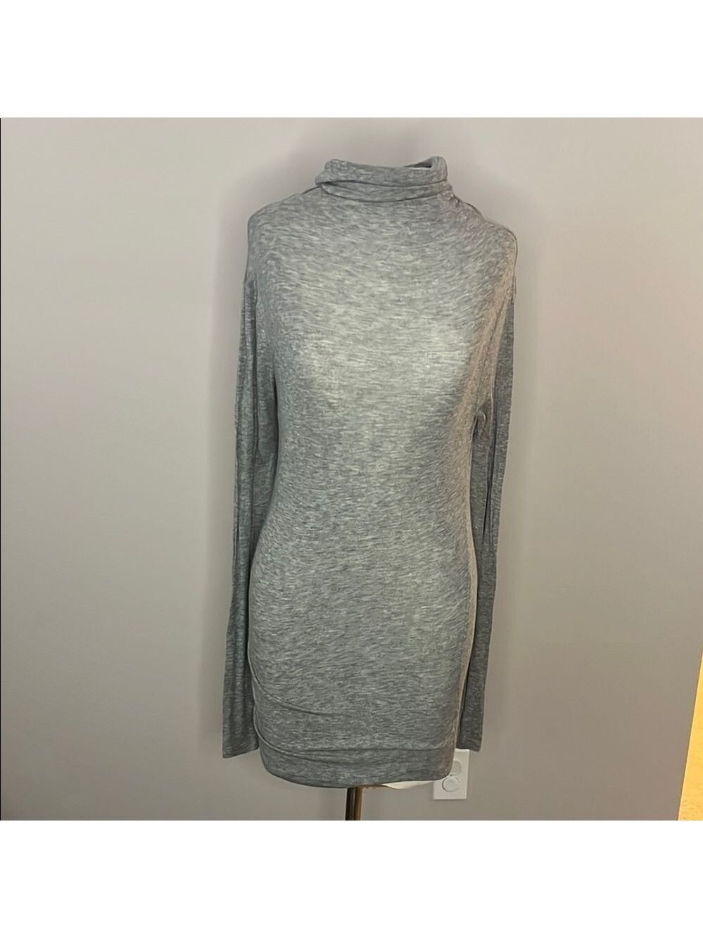 Chelsea28 Gray Knitted Sweater with high Neck